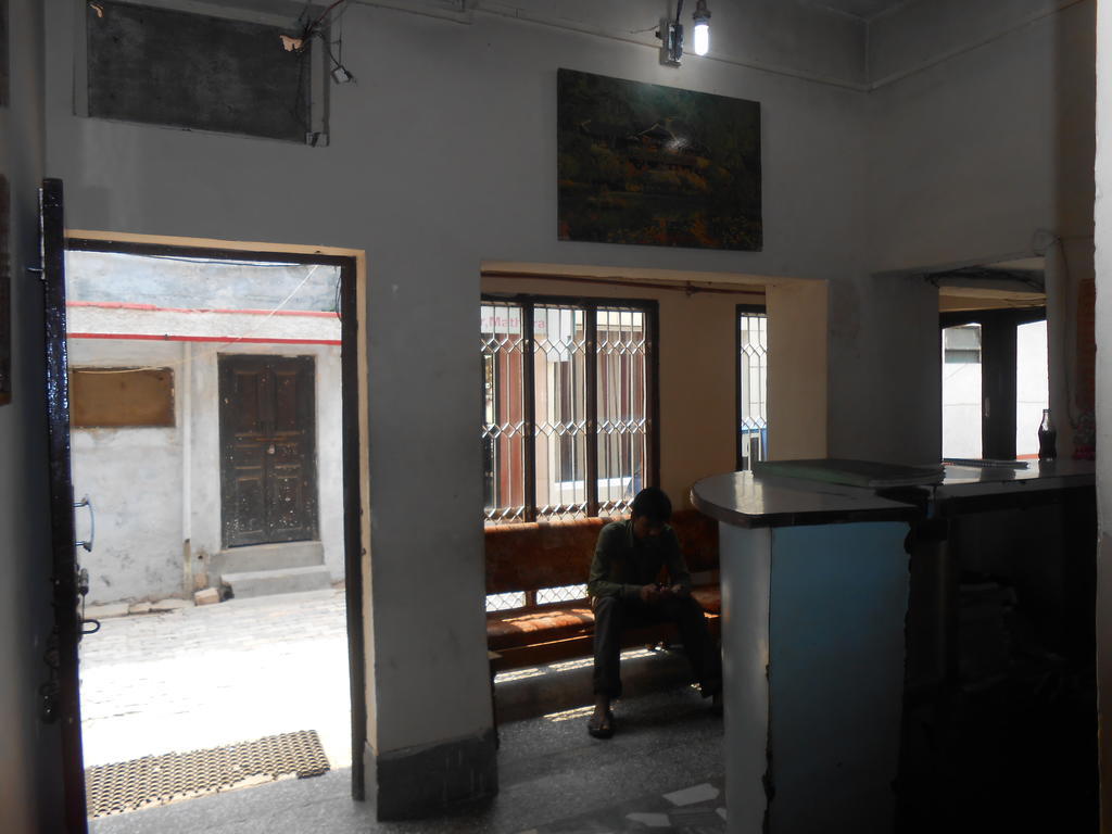 Gaurav Guest House Mathura Zewnętrze zdjęcie