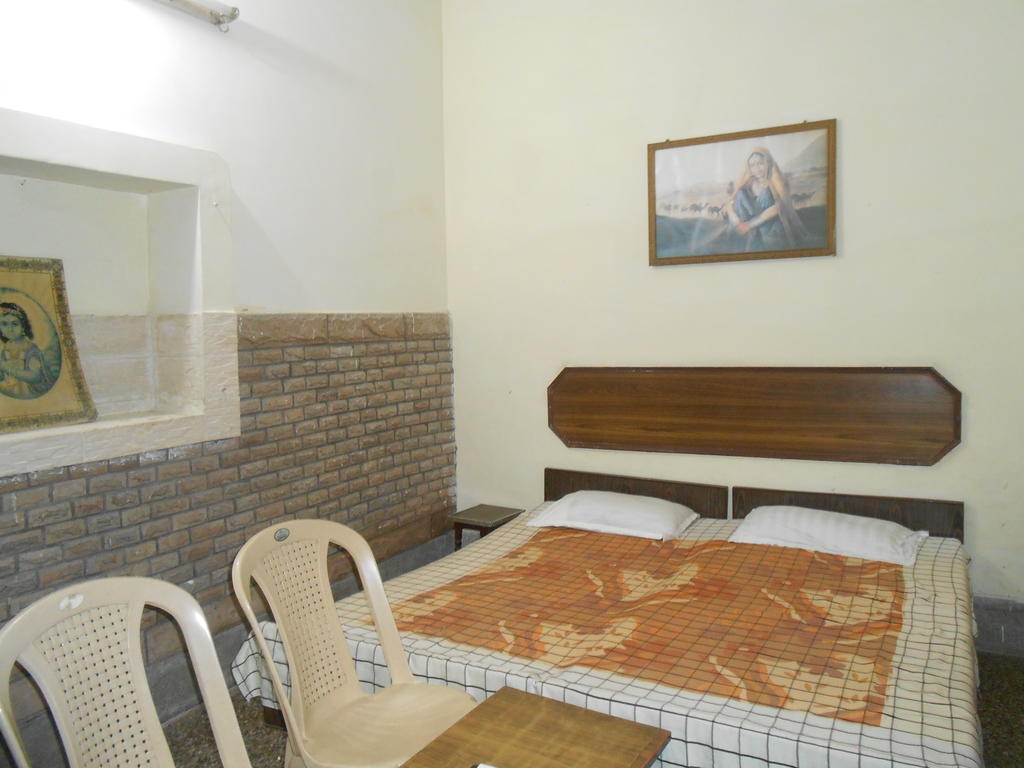 Gaurav Guest House Mathura Pokój zdjęcie